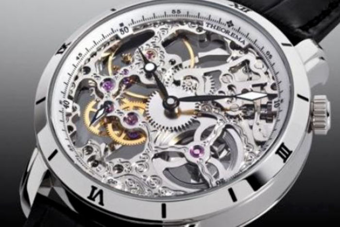 Watch-cogs-and-gears